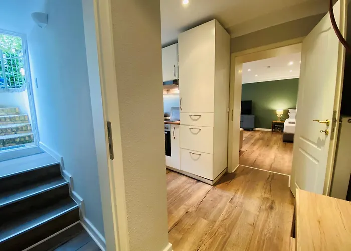 Amaroo - Apartments \