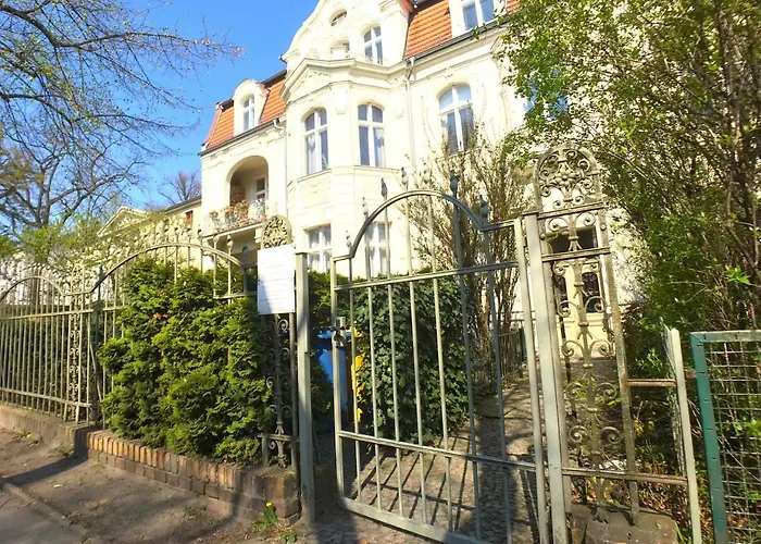 Amaroo - Apartments Potsdam “Alexandrowka”